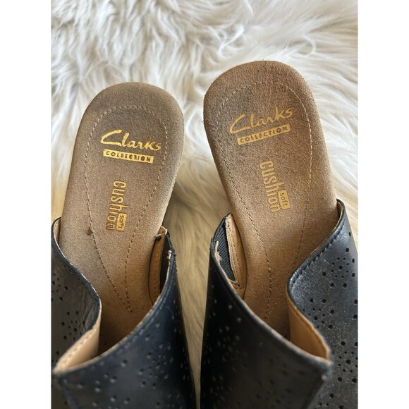 Clarks Collection Women's Size 7 Black Leather Perforated Sandals - Picture 4 of 9